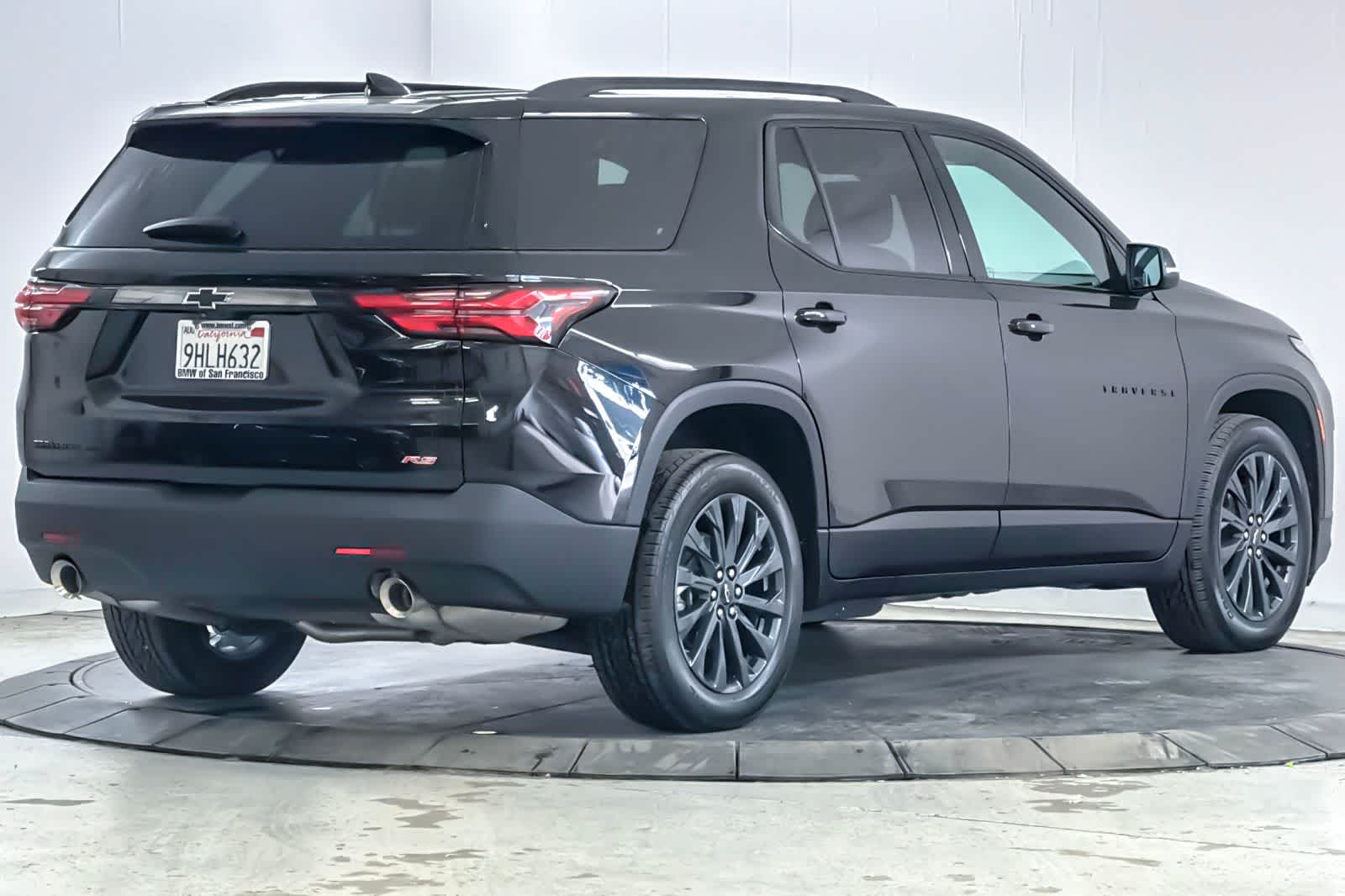 Thumbnail: 2023 Chevrolet Traverse - 2