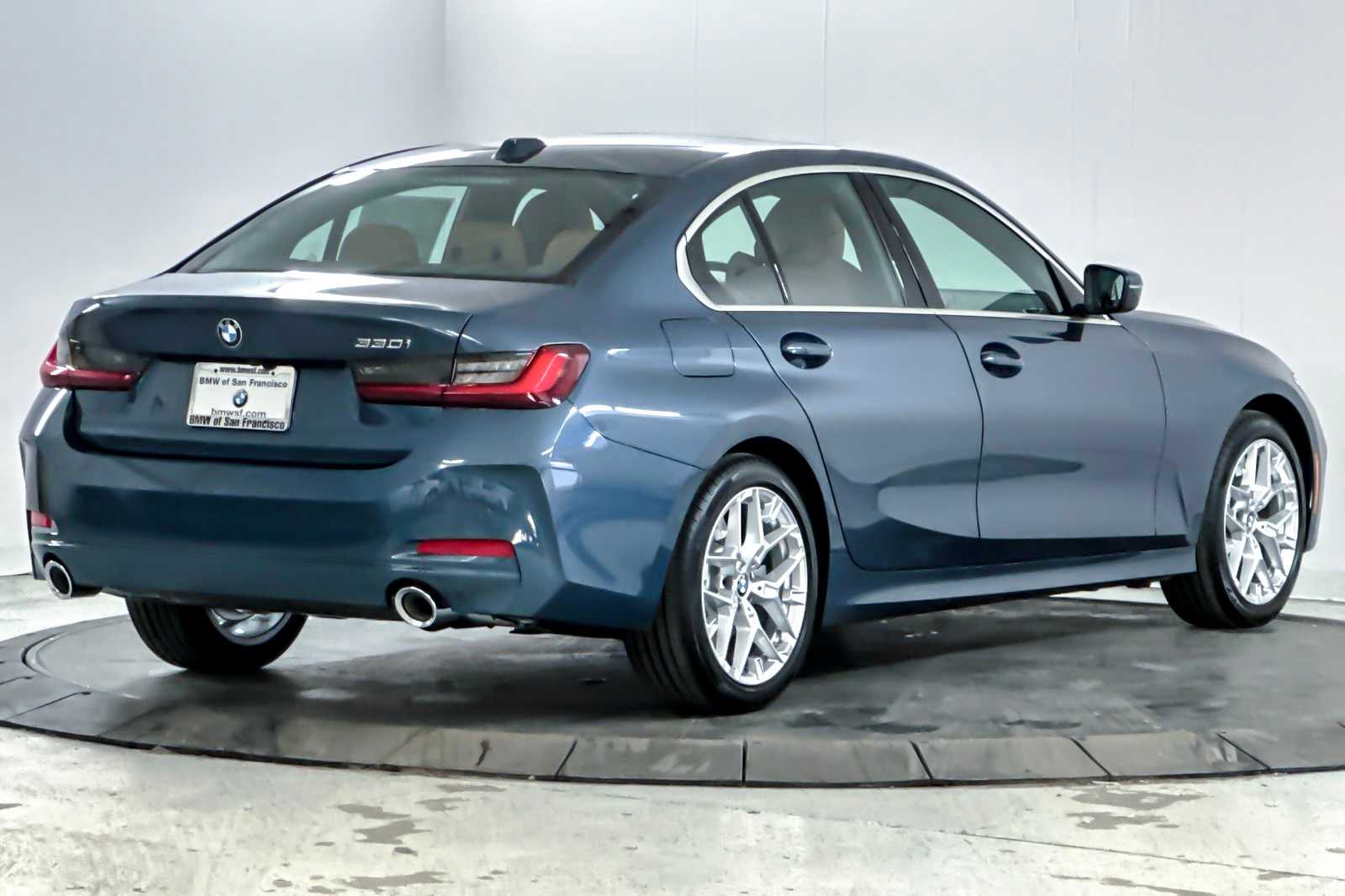 Thumbnail: 2026 BMW 3 Series - 2