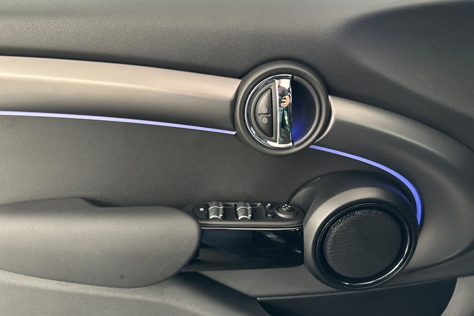 Thumbnail: 2023 MINI Cooper Hardtop - 12