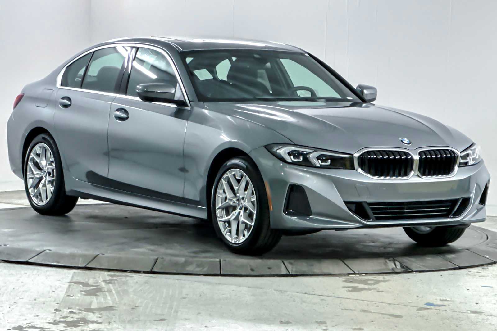 Thumbnail: 2026 BMW 3 Series - 9