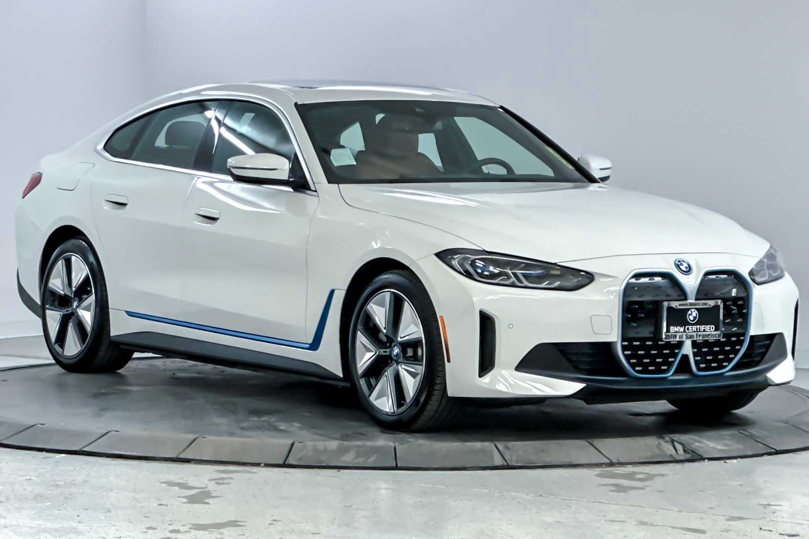 Thumbnail: 2022 BMW i4 - 9