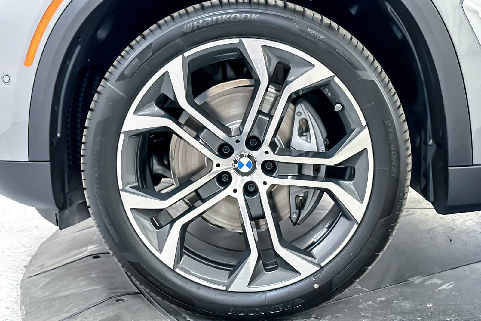 Thumbnail: 2026 BMW X5 - 25