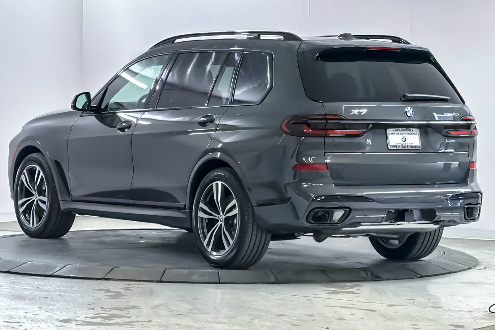 Thumbnail: 2027 BMW X7 - 6