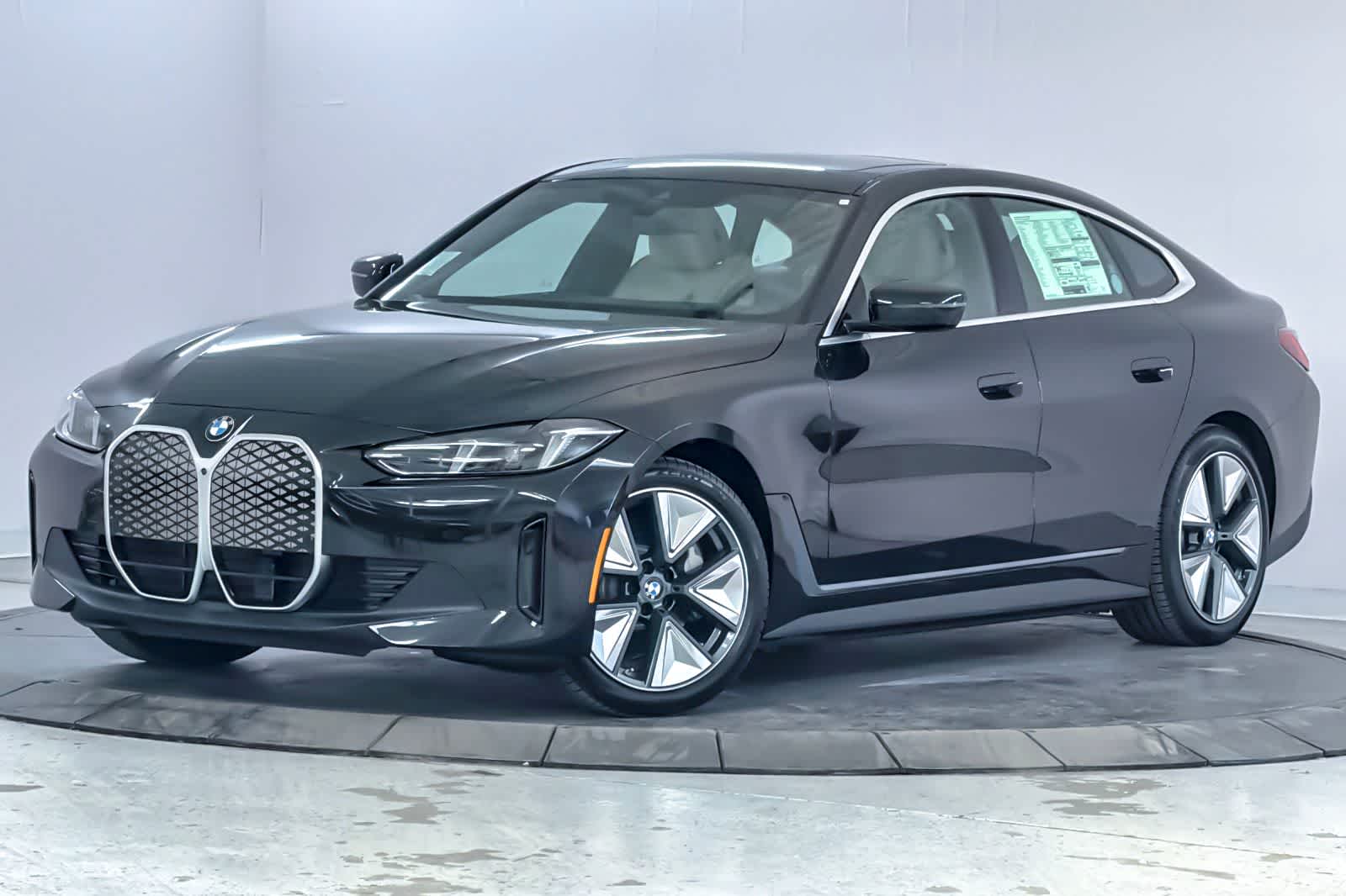 Thumbnail: 2026 BMW i4 - 1