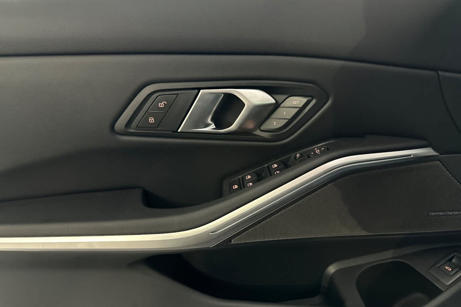 Thumbnail: 2026 BMW 3 Series - 12