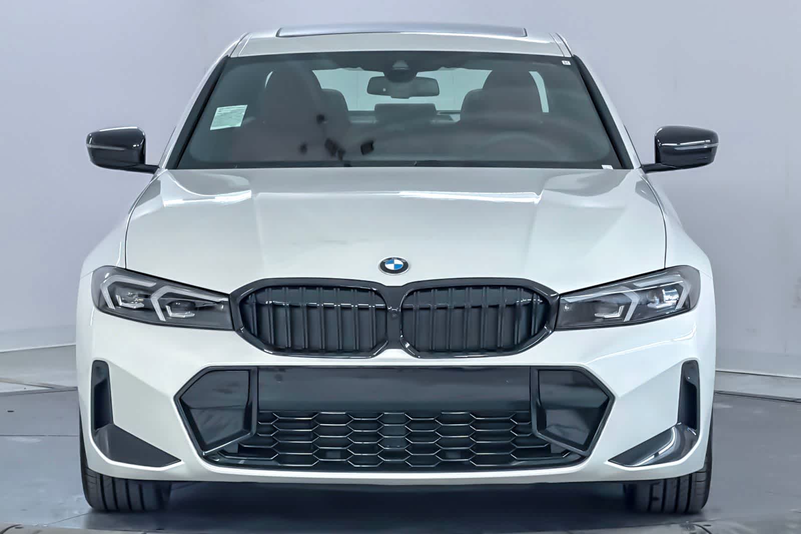 Thumbnail: 2026 BMW 3 Series - 10