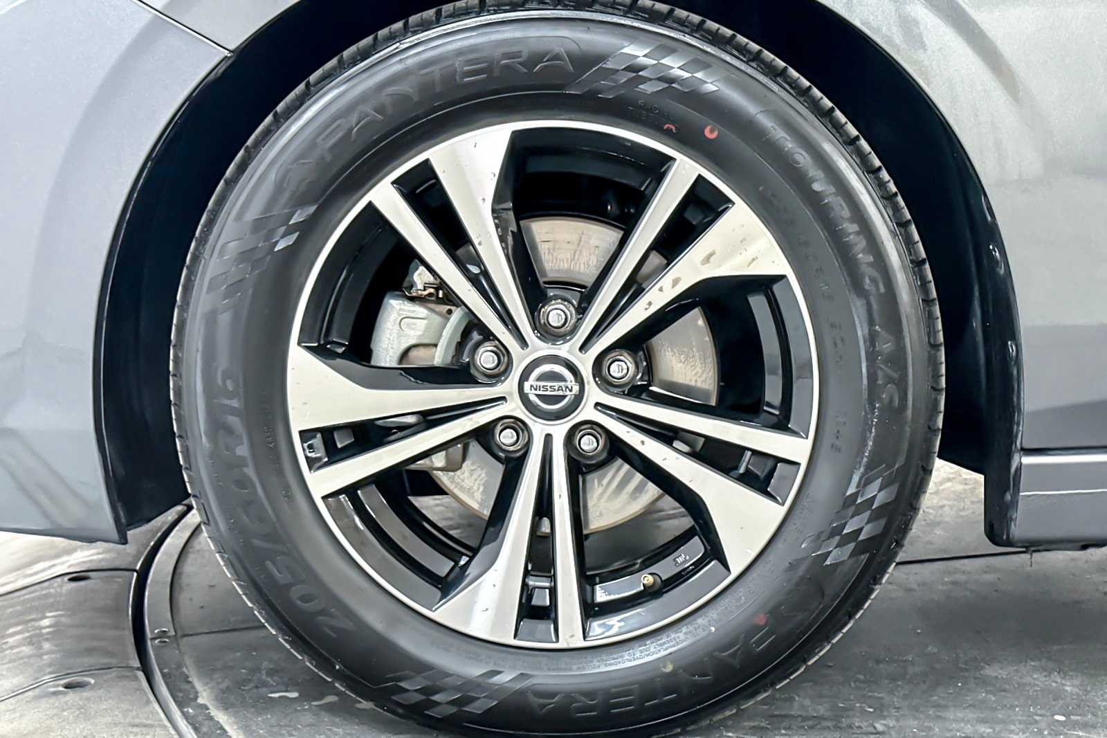 Thumbnail: 2023 Nissan Sentra - 25