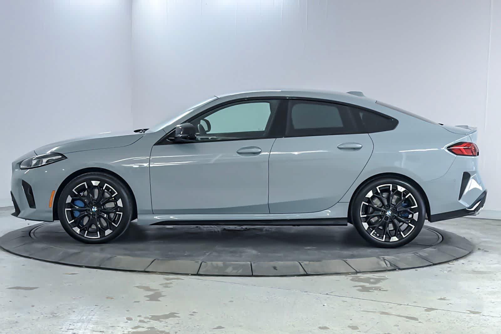 Thumbnail: 2025 BMW 2 Series - 5