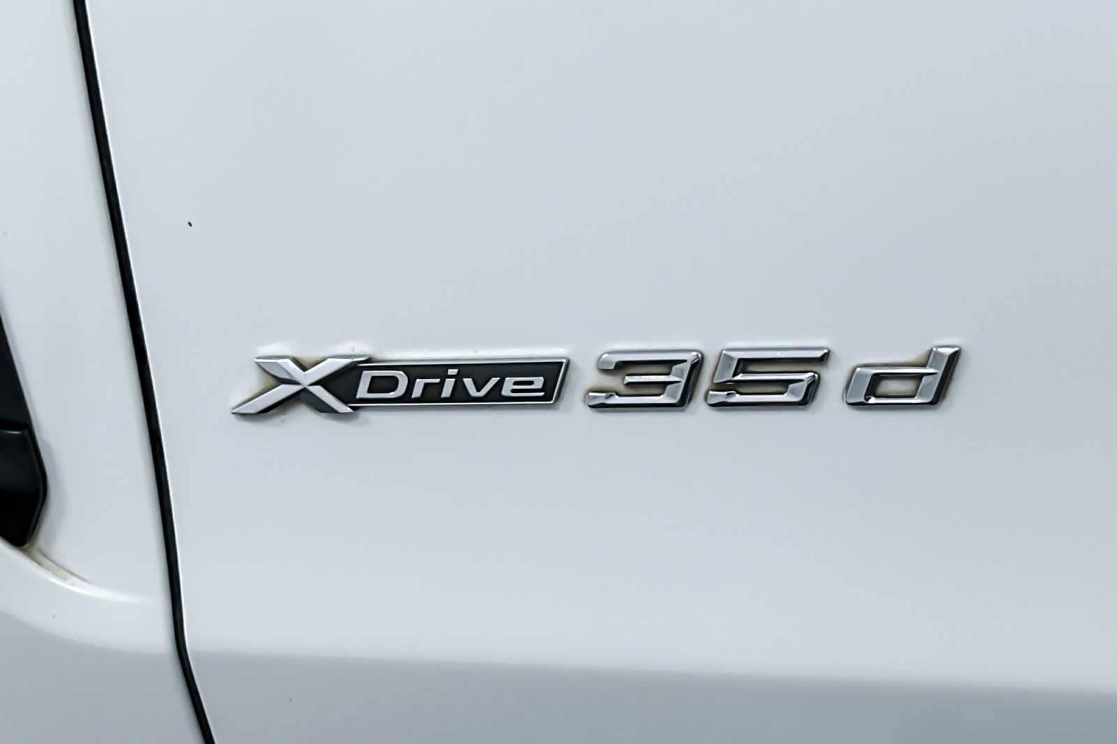 Thumbnail: 2015 BMW X5 - 28