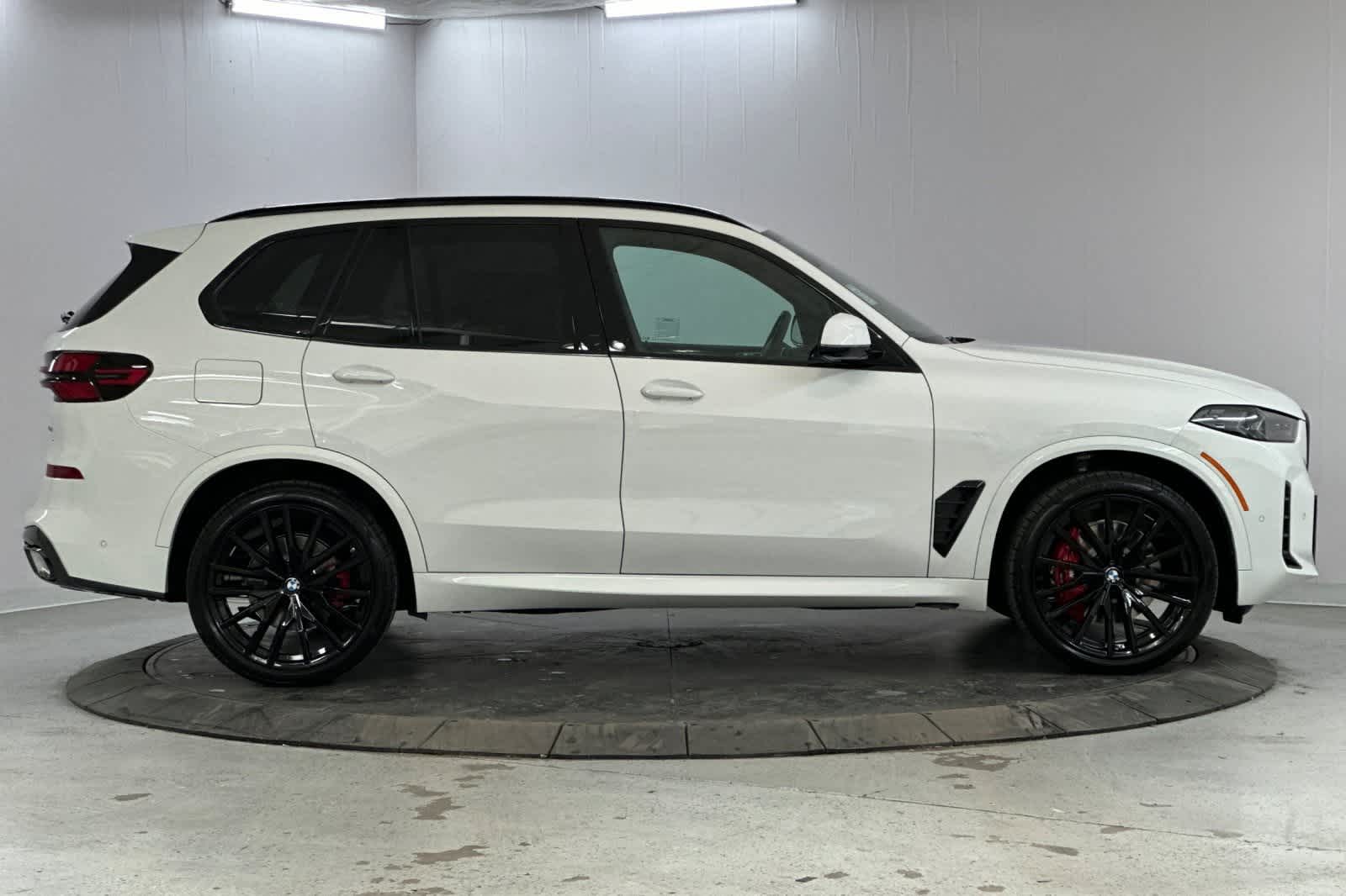 2026 BMW X5 xDrive40i 8