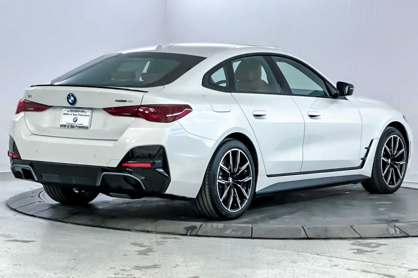 Thumbnail: 2025 BMW i4 - 2