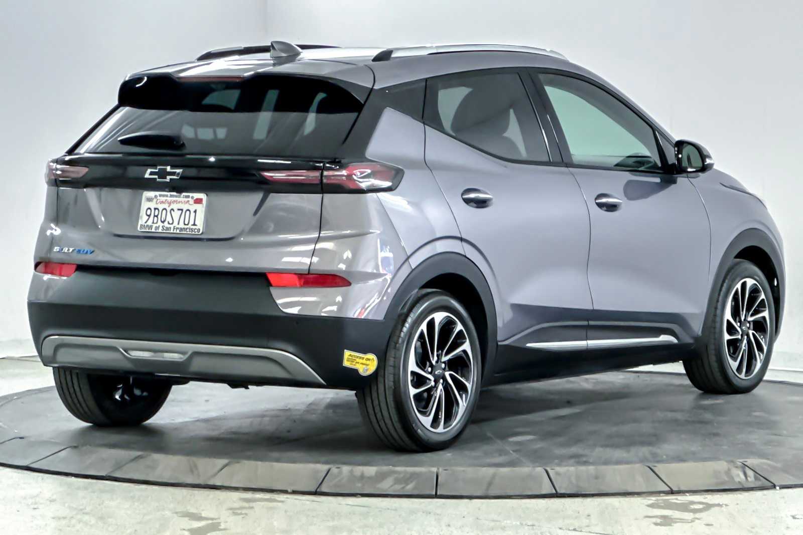 Thumbnail: 2022 Chevrolet Bolt EUV - 2
