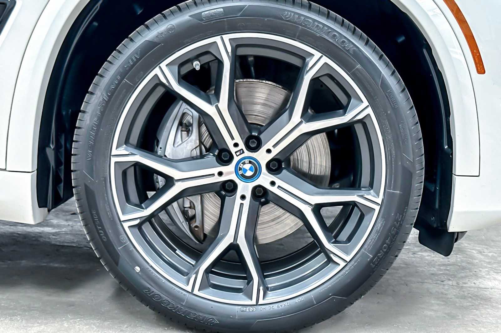 Thumbnail: 2022 BMW X5 - 27
