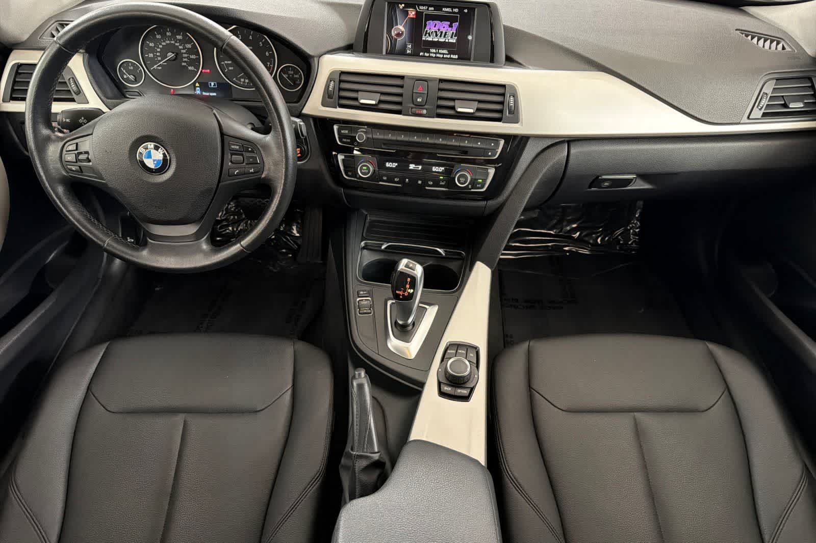 Thumbnail: 2016 BMW 3 Series - 3