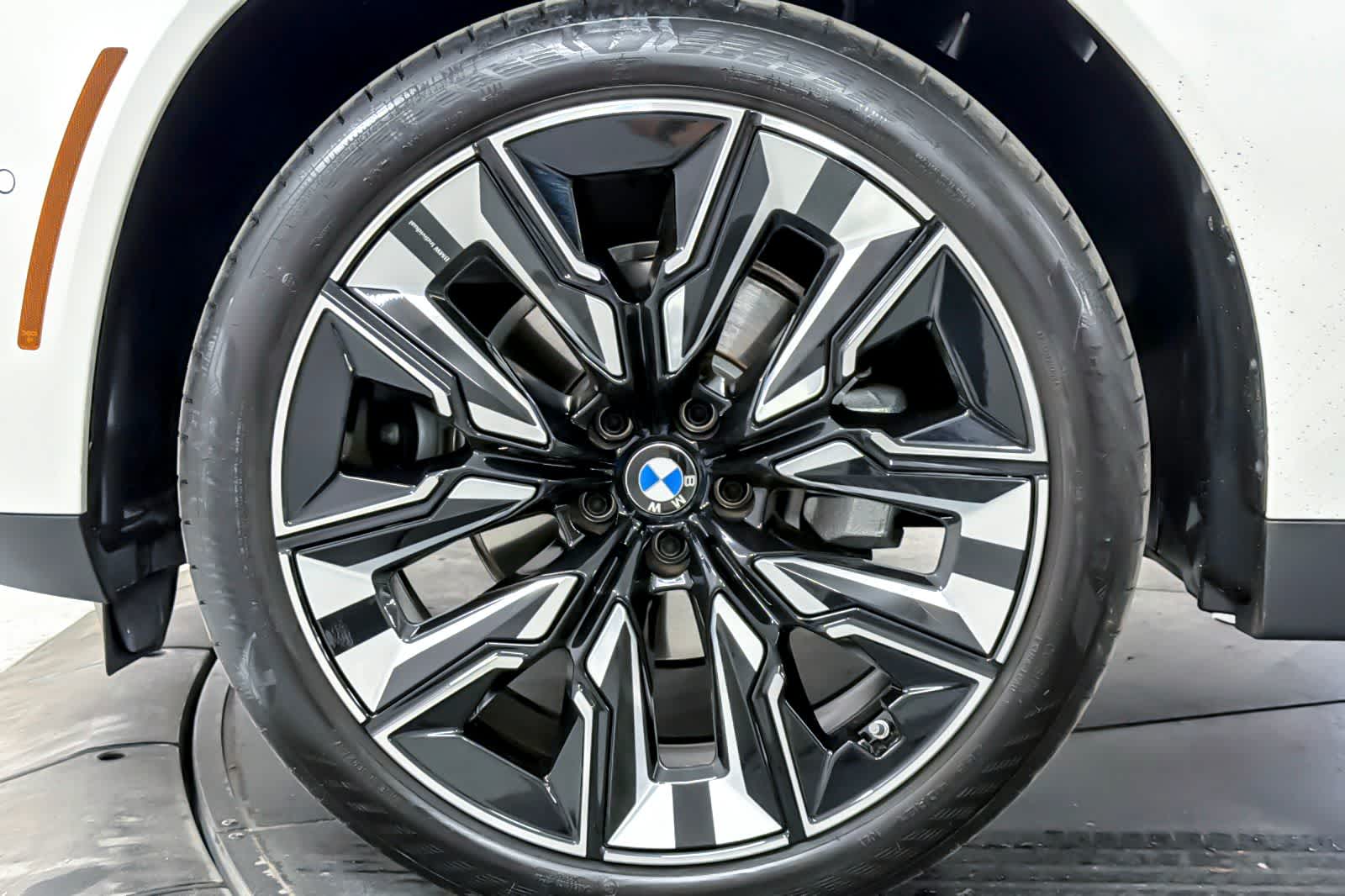 Thumbnail: 2025 BMW X3 - 27