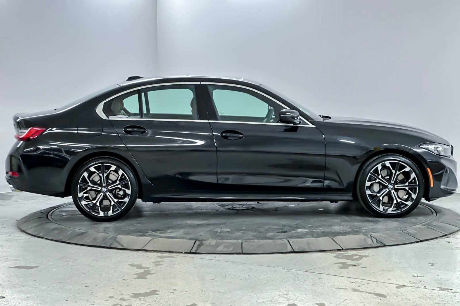 Thumbnail: 2025 BMW 3 Series - 8