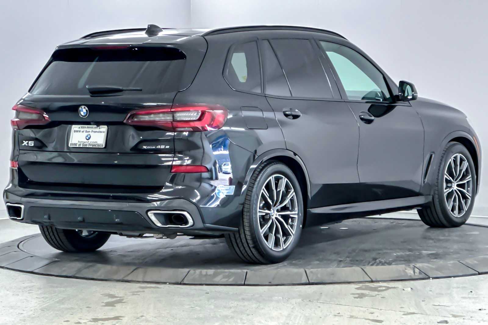 Thumbnail: 2021 BMW X5 - 2