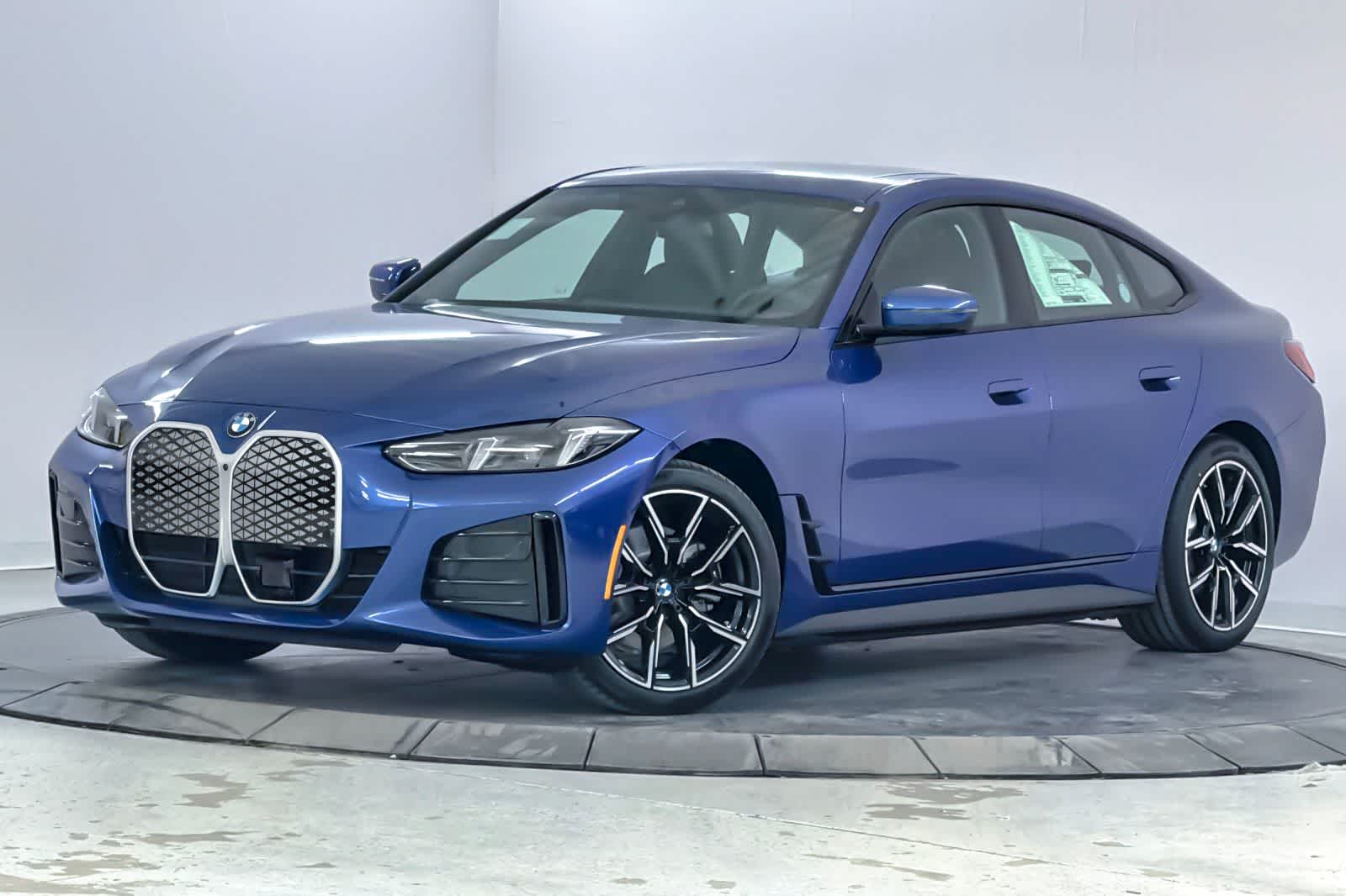 Thumbnail: 2026 BMW i4 - 1