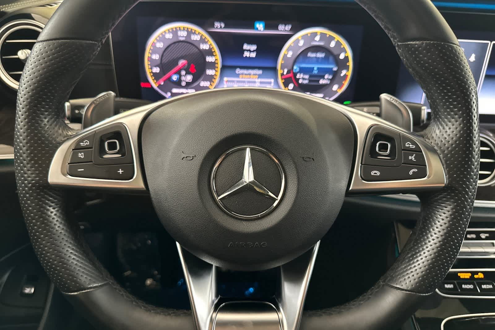 Thumbnail: 2018 Mercedes-Benz E-Class - 23