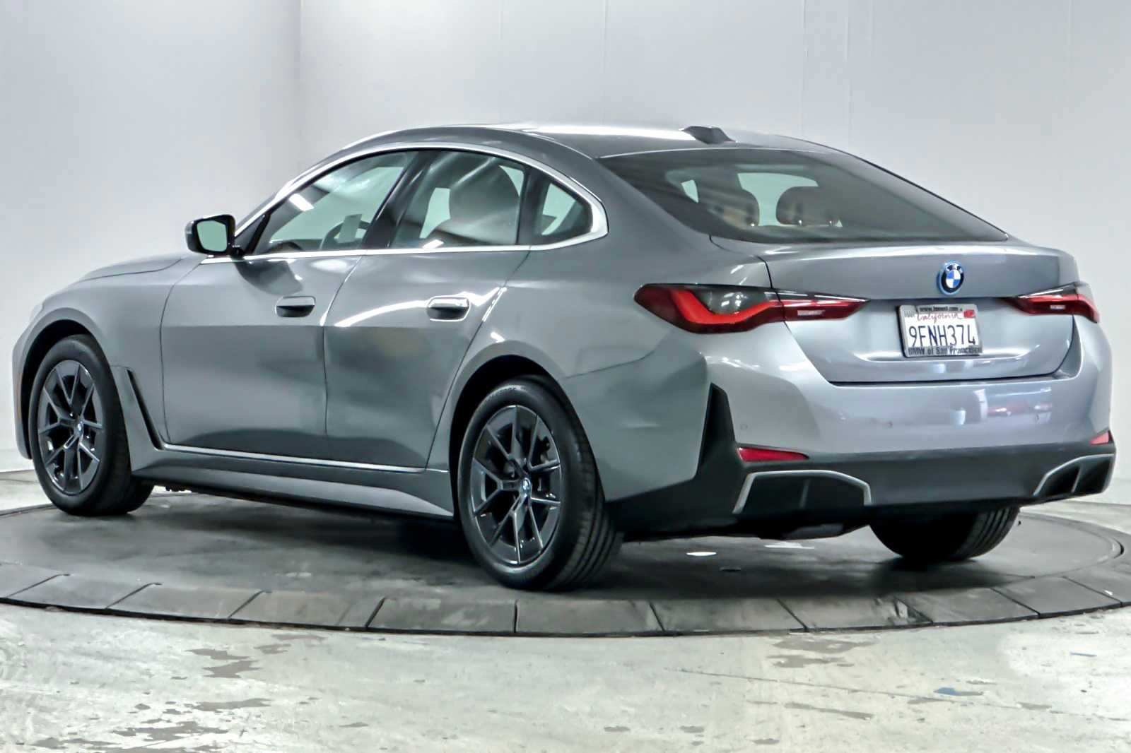 Thumbnail: 2023 BMW i4 - 6