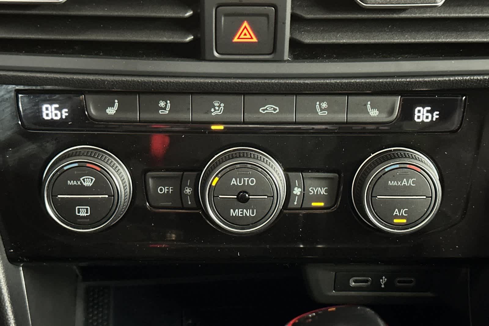 Thumbnail: 2022 Volkswagen Jetta - 19