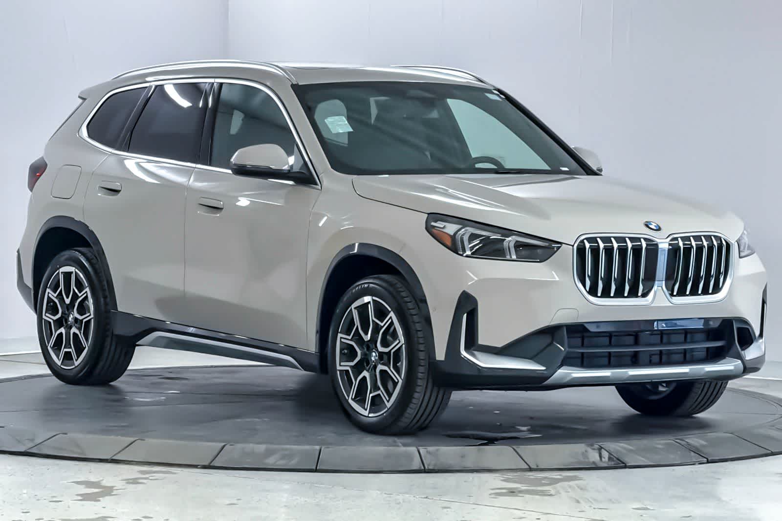 Thumbnail: 2026 BMW X1 - 9