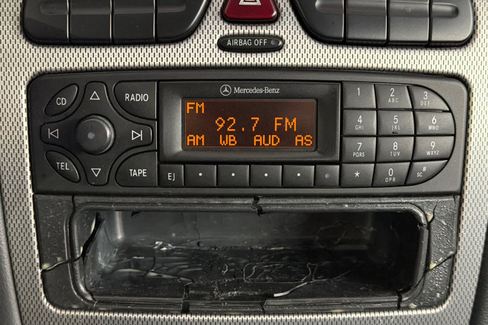 Thumbnail: 2002 Mercedes-Benz C-Class - 18