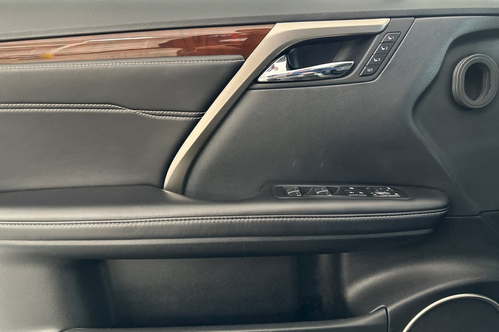 Thumbnail: 2018 Lexus RX - 12