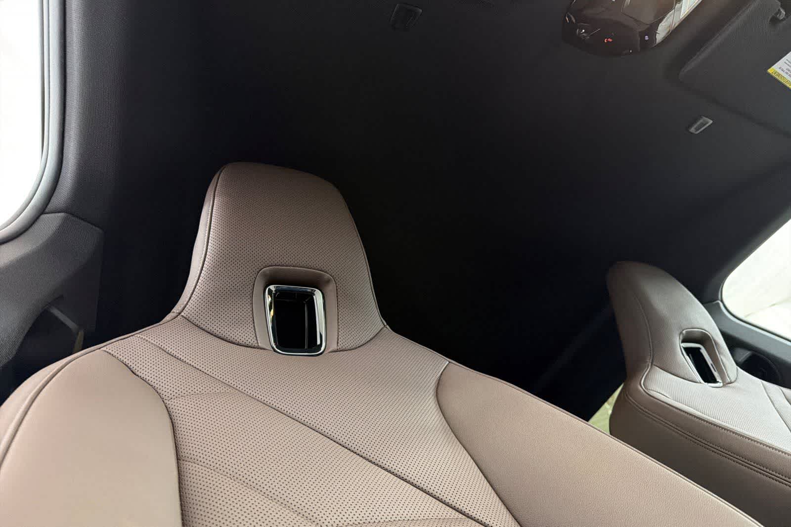 Thumbnail: 2026 BMW iX - 17