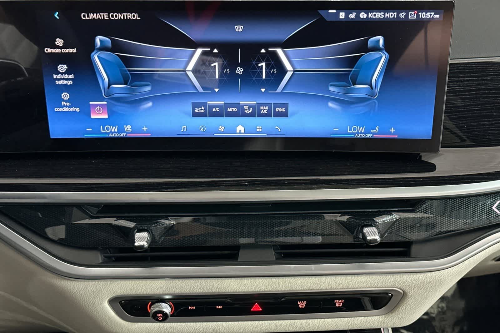 Thumbnail: 2026 BMW X5 - 21