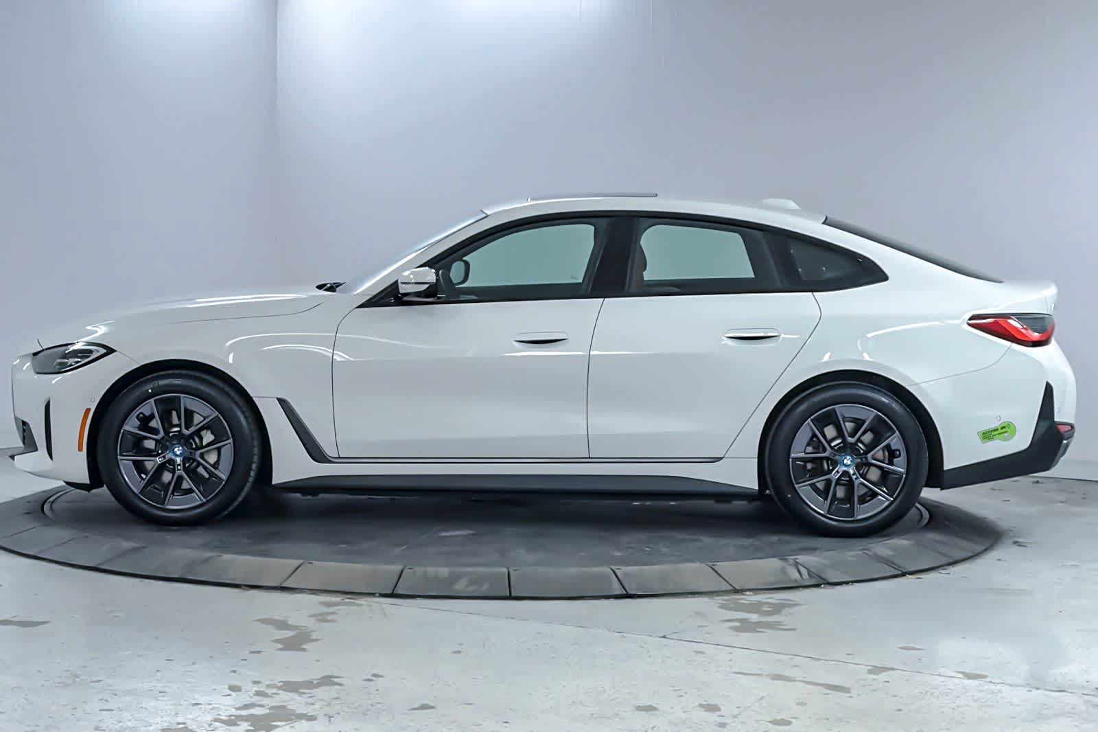 Thumbnail: 2023 BMW i4 - 5