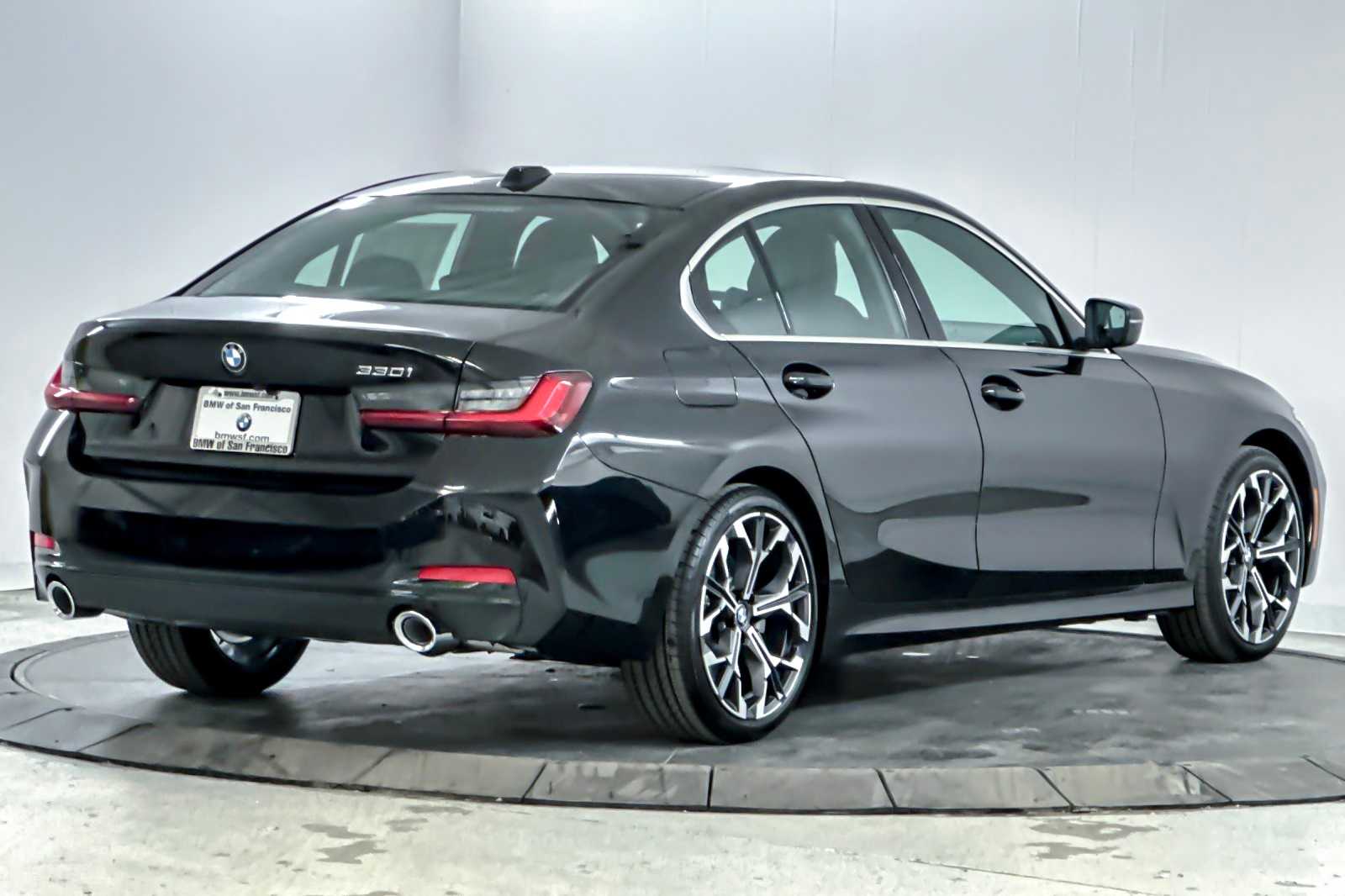 Thumbnail: 2026 BMW 3 Series - 2