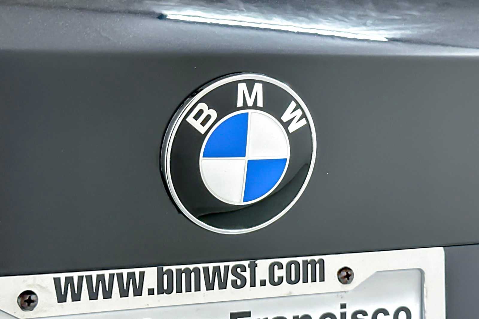 Thumbnail: 2012 BMW 3 Series - 26