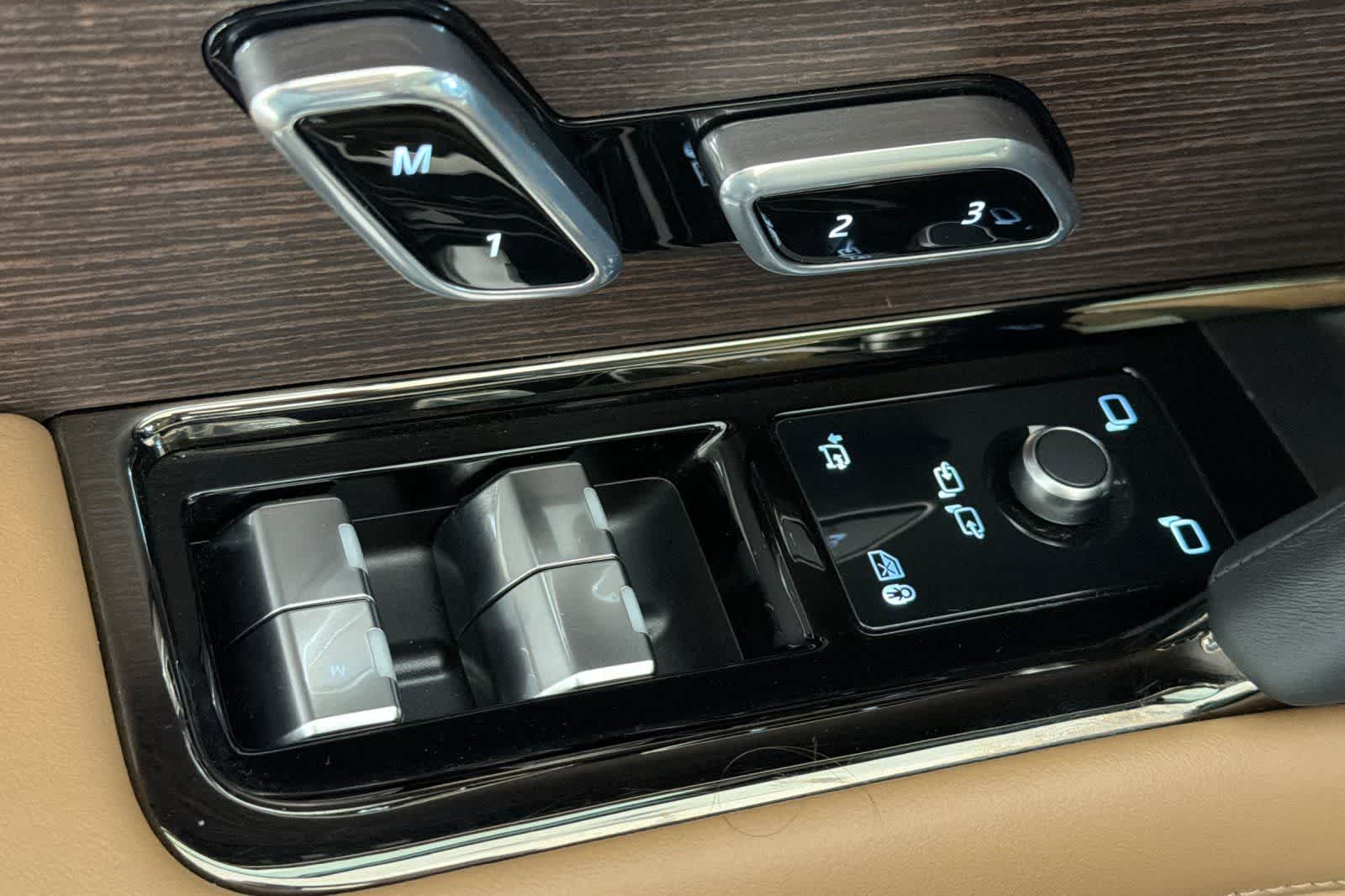 Thumbnail: 2024 Land Rover Range Rover Sport - 13