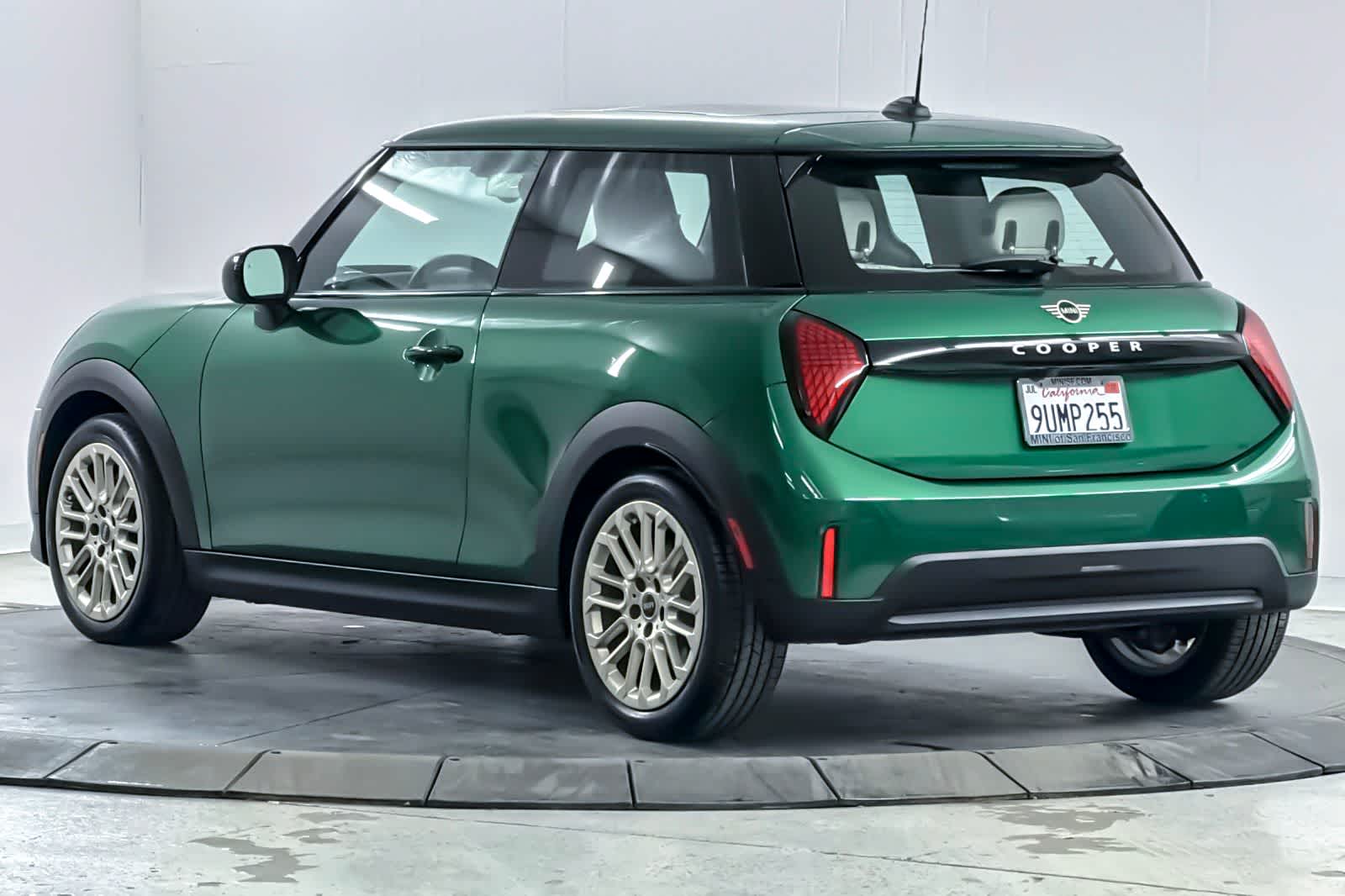 Thumbnail: 2025 MINI Cooper Hardtop - 6