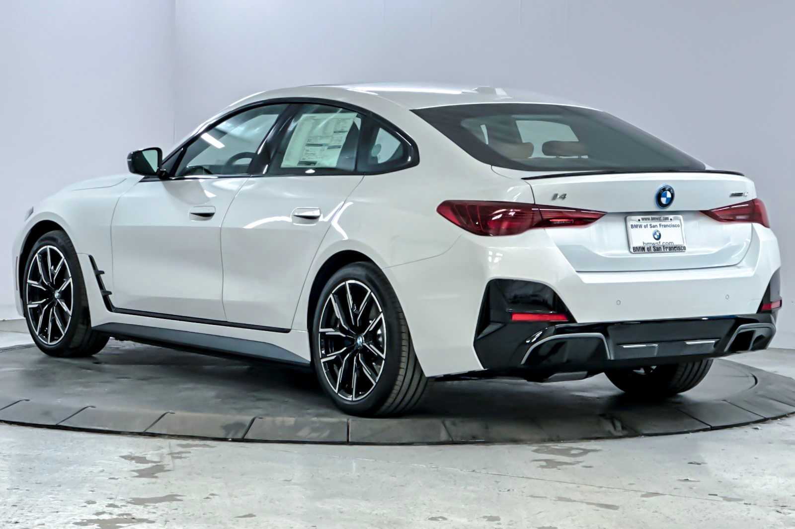 Thumbnail: 2025 BMW i4 - 6