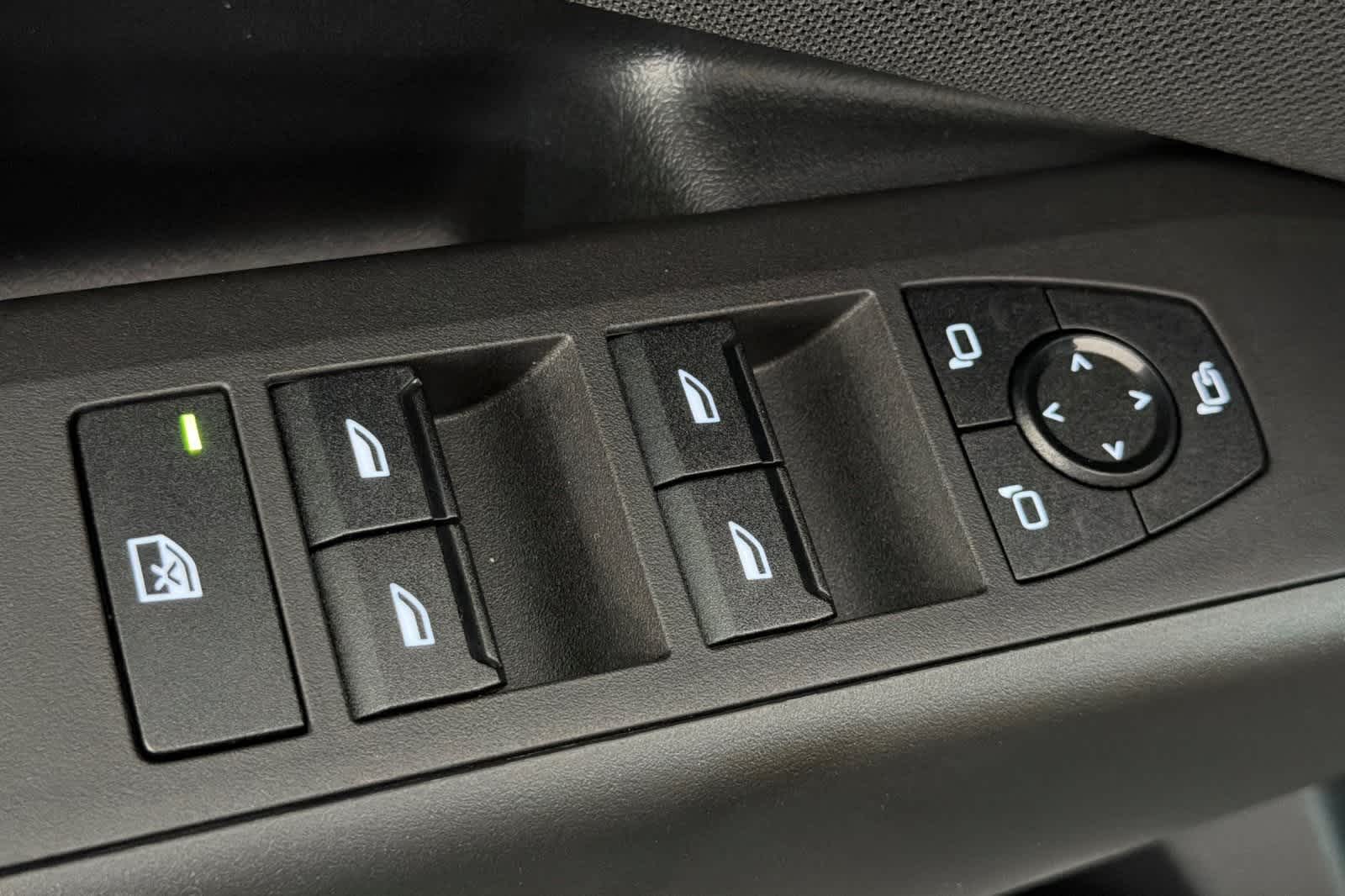 Thumbnail: 2025 BMW X3 - 13