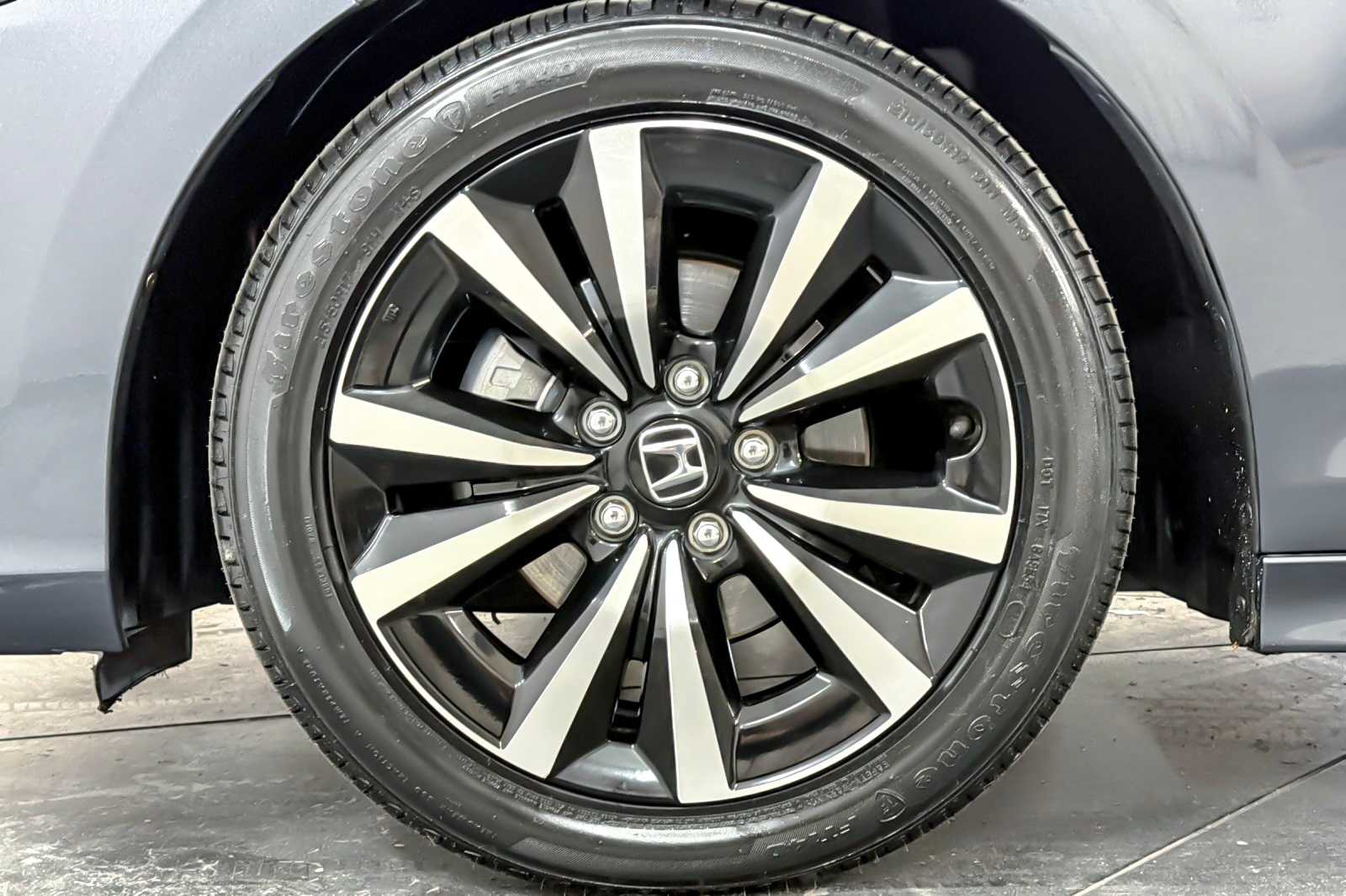 Thumbnail: 2023 Honda Civic - 25