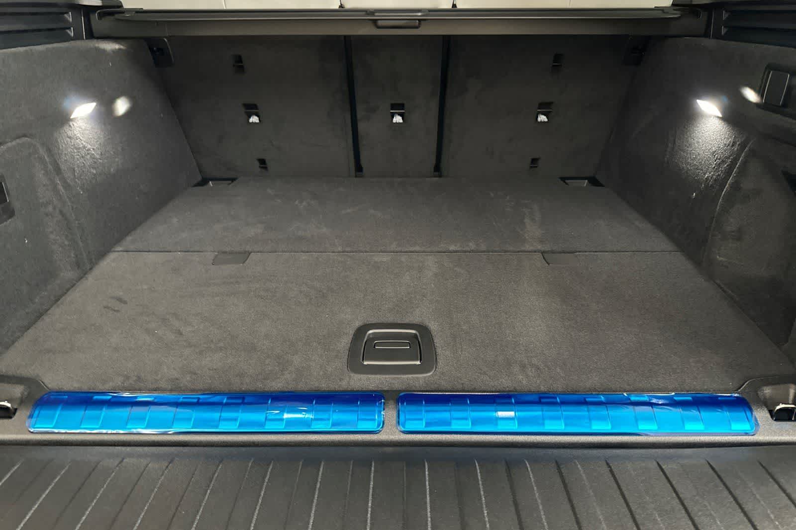 Thumbnail: 2026 BMW X5 - 15