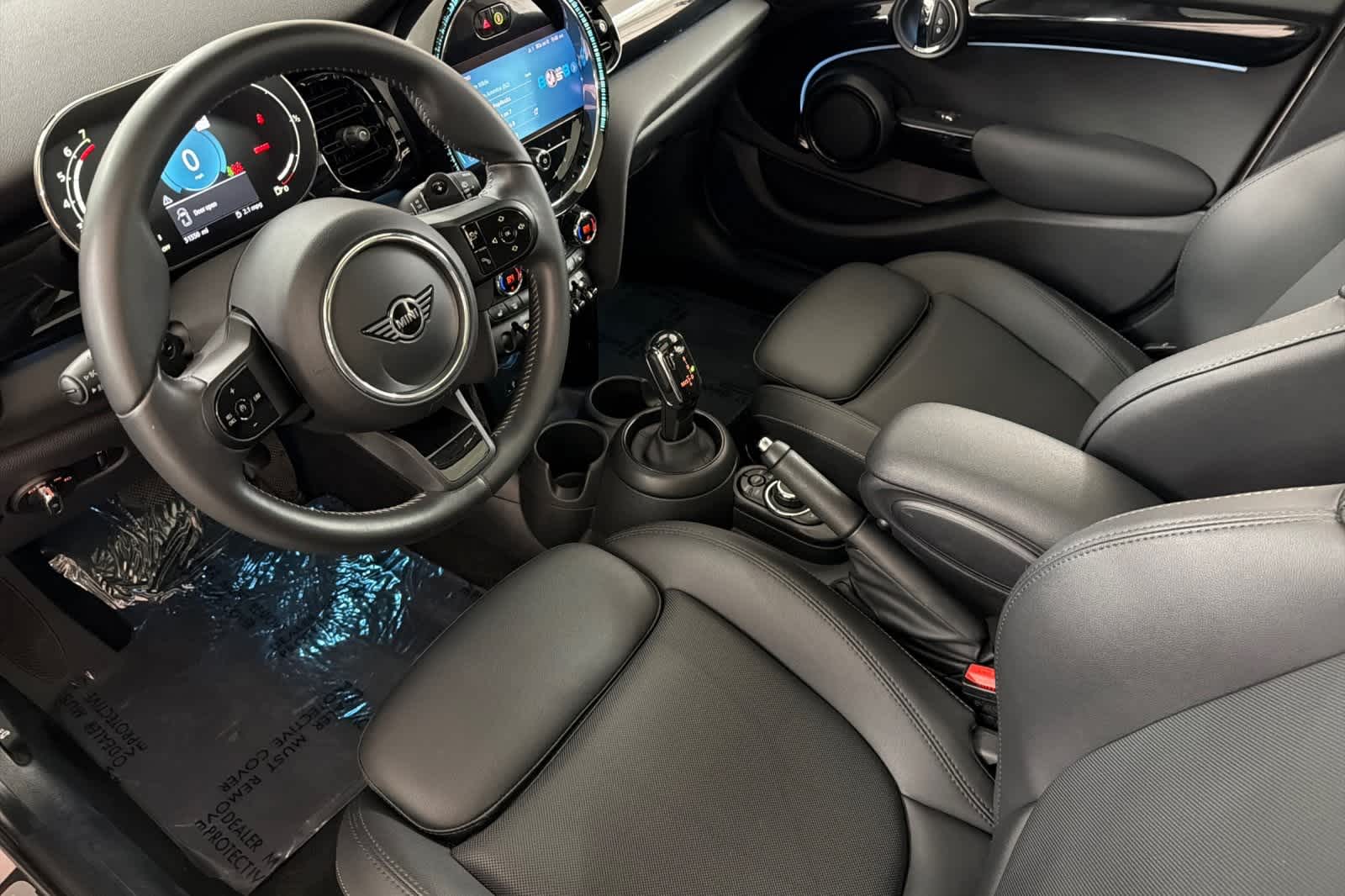 Thumbnail: 2023 MINI Cooper Hardtop - 11