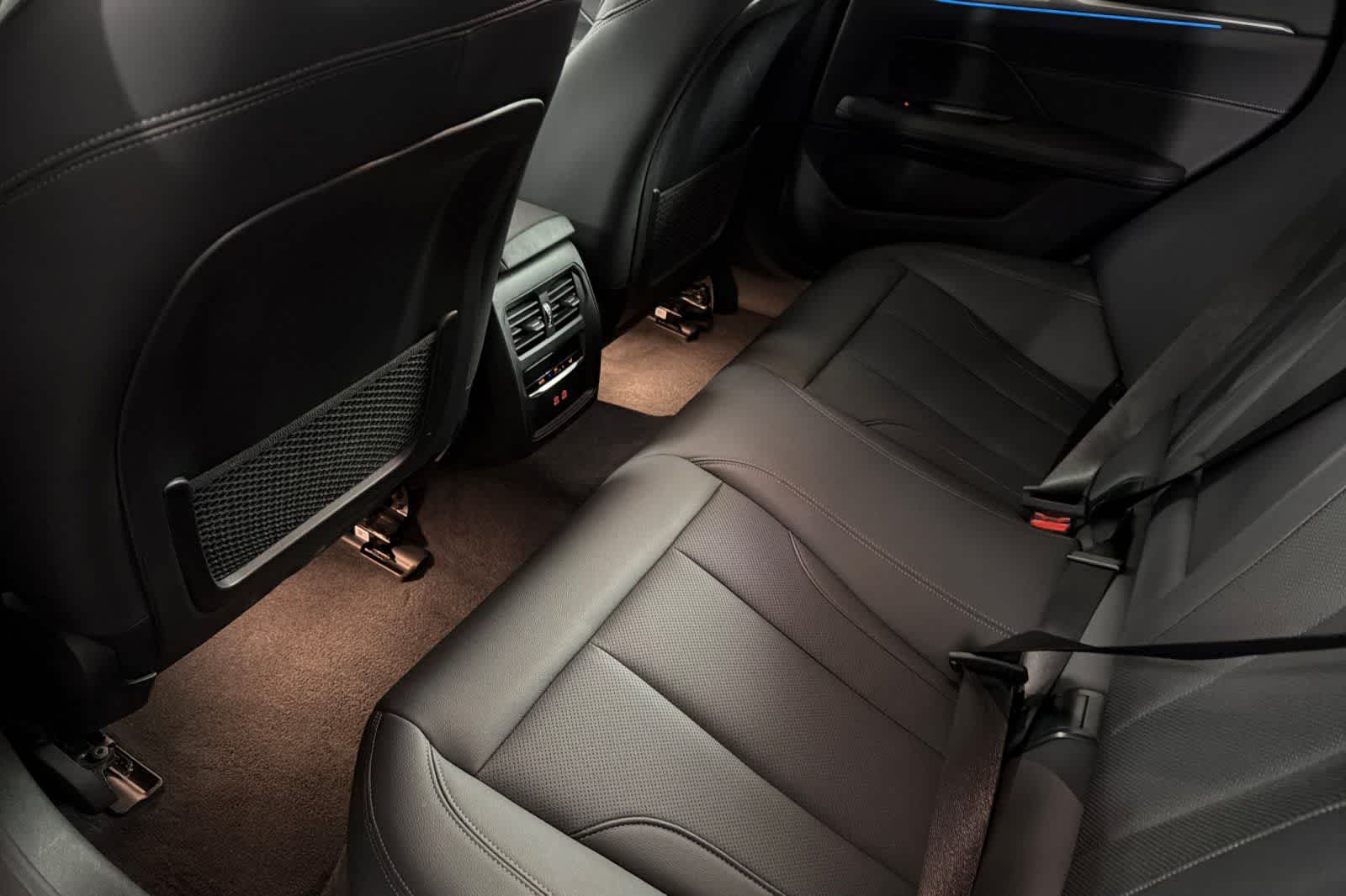 Thumbnail: 2023 BMW i4 - 4