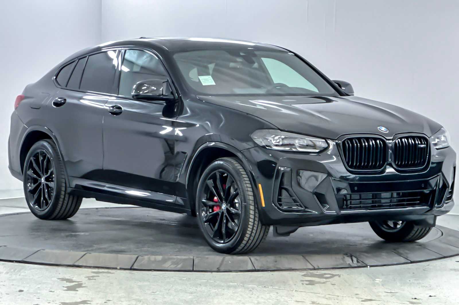 Thumbnail: 2025 BMW X4 - 9