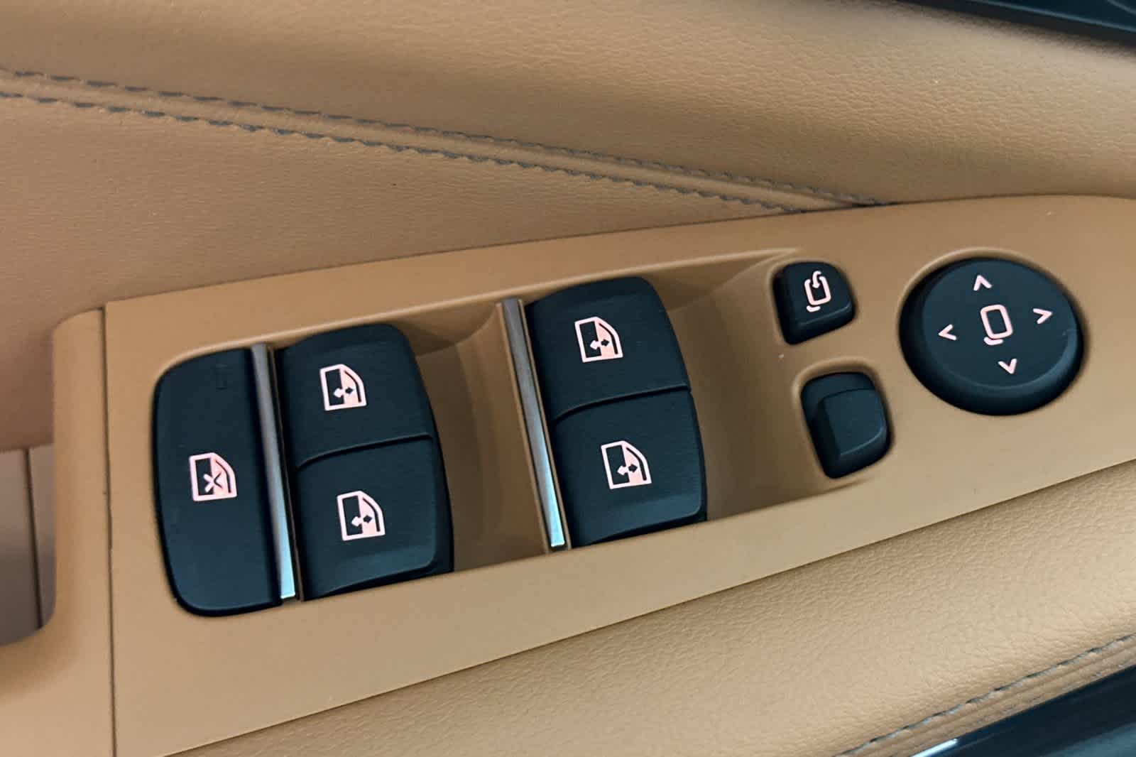 Thumbnail: 2026 BMW X5 - 13