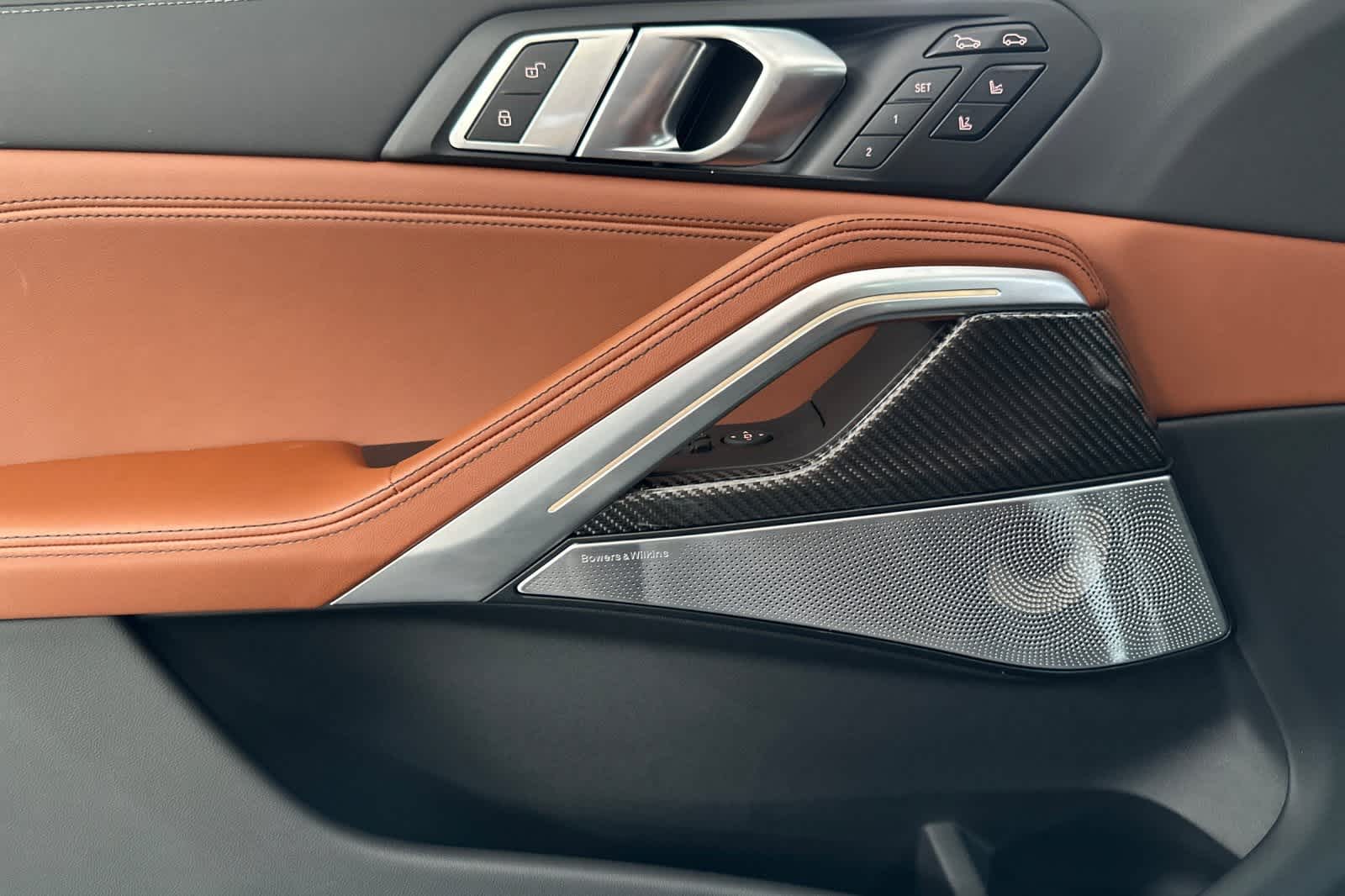 2026 BMW X6 M60i 12