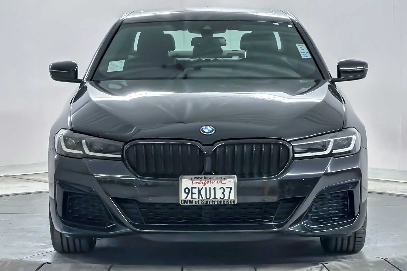 Thumbnail: 2023 BMW 5 Series - 10