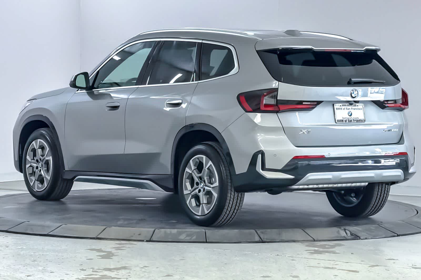 Thumbnail: 2026 BMW X1 - 6