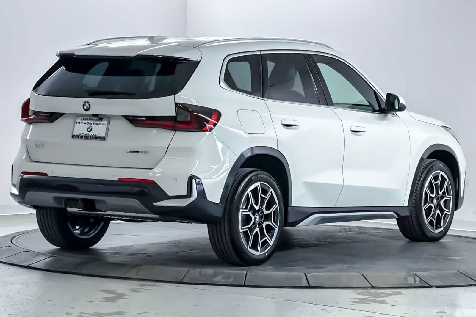 Thumbnail: 2026 BMW X1 - 2
