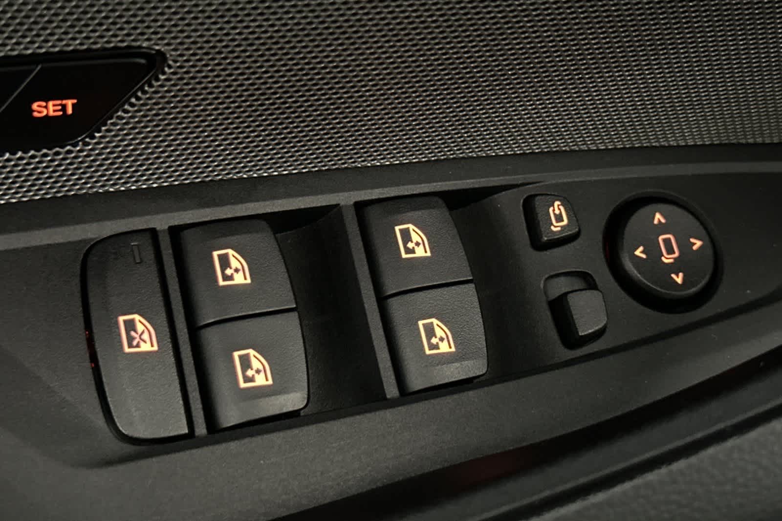 Thumbnail: 2025 BMW i4 - 13