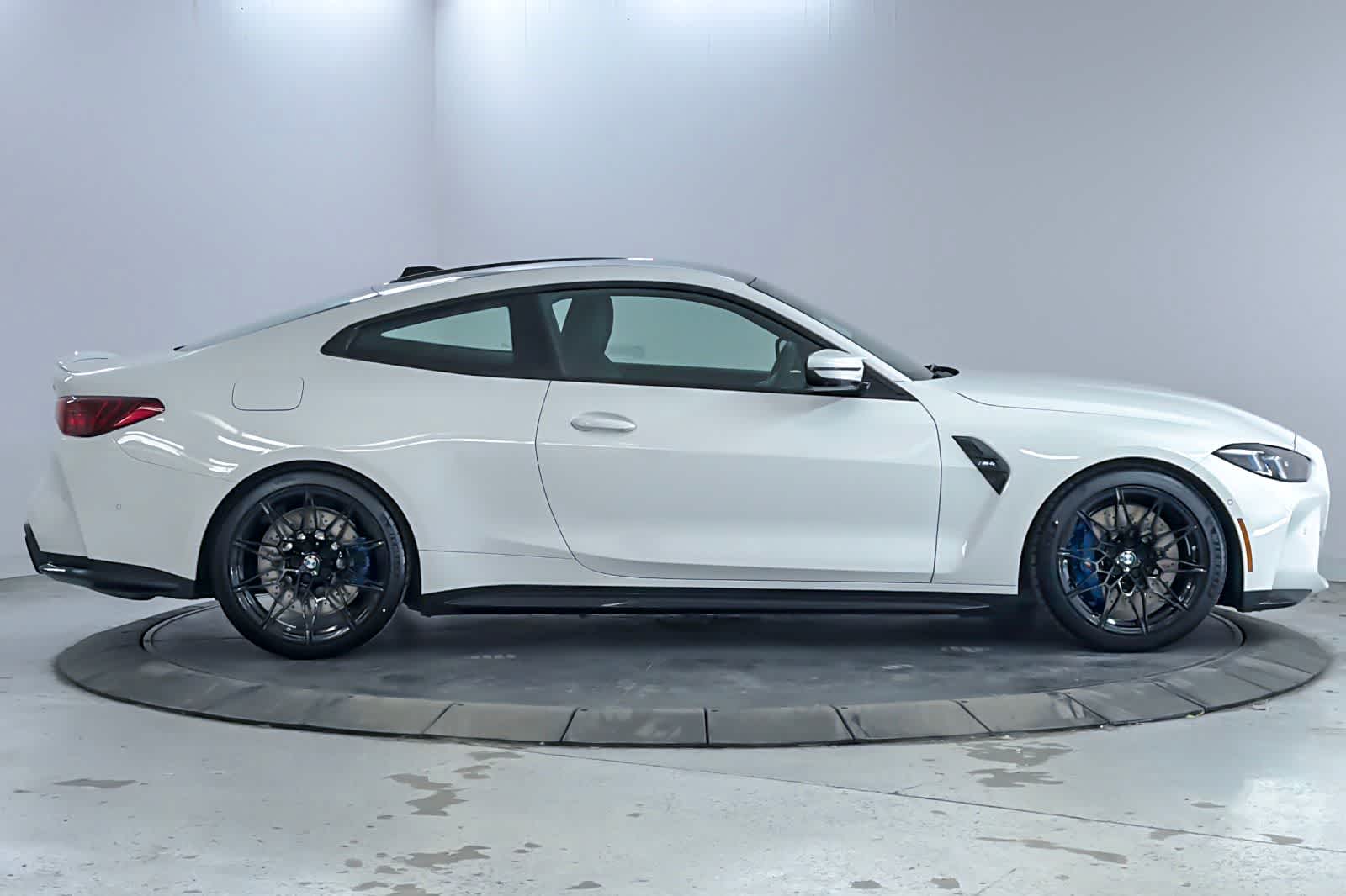 Thumbnail: 2026 BMW M4 - 8