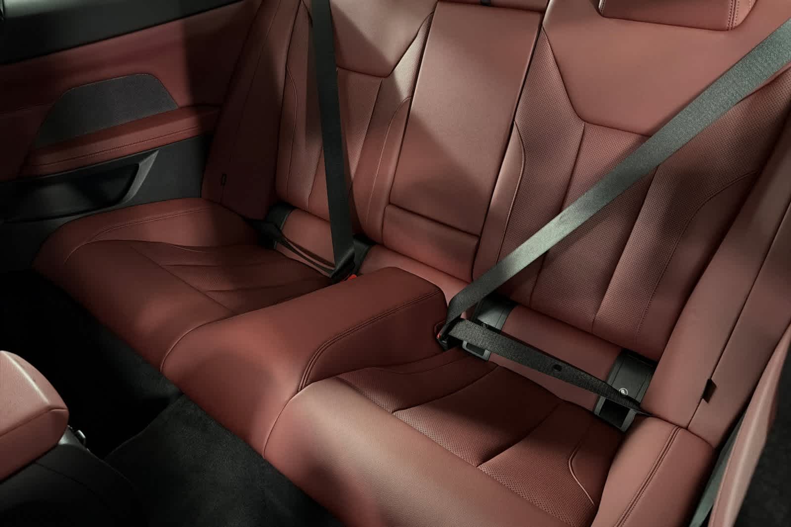 Thumbnail: 2023 BMW 4 Series - 4